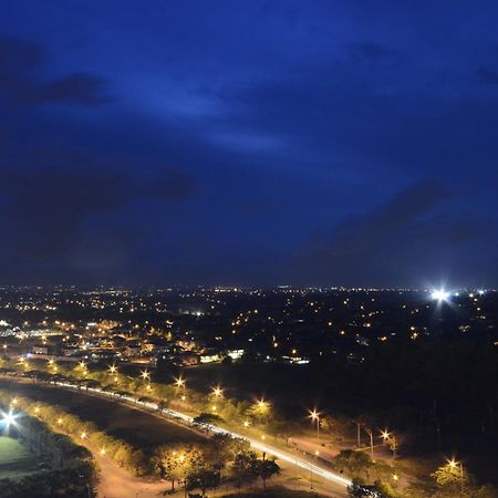 Parque Espana Residence Hotel Muntinlupa City Екстериор снимка